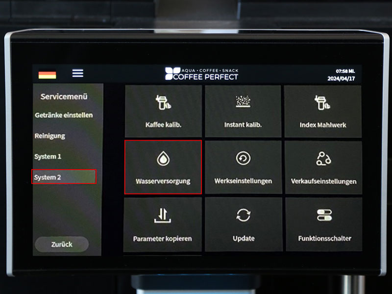 Display zeigt Menuepunkt Wasserversorgung mit hervorgehobener Auswahl im Servicemenue.