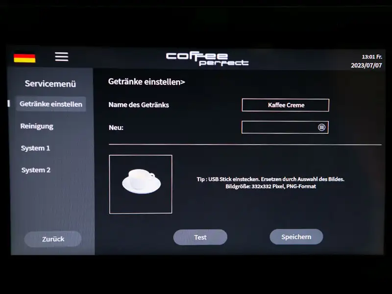 Display zeigt Optionen fuer kleine, mittlere und große Tassen sowie Preisfelder.