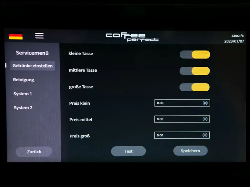 Display zeigt Bearbeitungsoptionen fuer Getraenkepreise in verschiedenen Tassengroeßen.